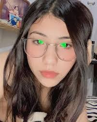 Abigail Segovia's Instagram, Twitter & Facebook