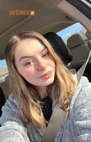 Desiree Crowe's Instagram, Twitter & Facebook