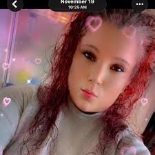 Show me your best green, gold, and white nails. TIA 🤍