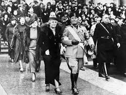 Komünistler önderliğindeki direnişçilerin ülkede etkili olması ve müttefiklerin 1943'te sicilya'ya çıkartma yapmasının. Clara Petacci Mussolinis Geliebte Folgte Ihm Bis In Den Tod Der Spiegel