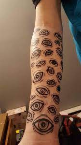 Https Www Reddit Com R Tattoo Comments 5l9cvl Questions Opinions And Where To Go From Here Tattoos Special Tattoos Vintage Tattoo Design