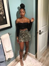 Forget the norm and discover clothes as unique as you are here. Pin By Tem On Looks Black Girl Outfits Black Girl Fashion Cute Outfits