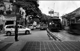 É facilmente acessado por metrô e ônibus, com estações e terminais bem próximos. Rua Das Palmeiras Esquina Com Rua Helvetia Foto Livro Repaisagem Sao Paulo Marcelo Zocchio Sao Paulo Palmeiras Fotos De Sao Paulo