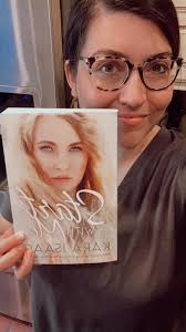 Author Laurie Tomlinson