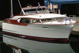 Even More Boats Arrive 1959 Chris Craft Pearl Chris Craft Boats Classic Wooden Boats Power Boats