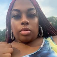 Sandra Tennell's Instagram, Twitter & Facebook