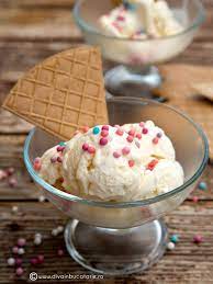 Pentru inceput pregatim piureul de fructe; Inghetata Rapida Cu Lapte Condensat Diva In Bucatarie