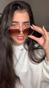 pin by smile إبتسم on مودل بيلسان hand photography girl photography