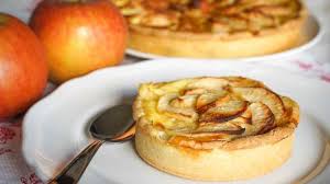 Tarte Normande Aux Pommes Au Calvados Et A La Creme Recette Par Chef Simon Recette Tarte Recette Recette Vacherin