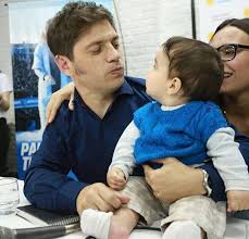 En uno de esos tantos días, donde se sirve café, se sonríe y se disfruta del trabajo, mary se entera de que se jugará la lotería de california, y le propone a su personal que compren un billete, para lo cual. 11 Ideas De Kici Axel Kicillof Peronistas Estado Democratico