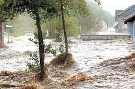 In dem kleinen ort laer (kreis steinfurt) war der ewaldibach über die ufer getreten. Fotostrecke Unwetter Am Sonntag Aus Aller Welt