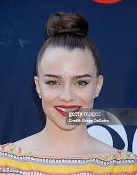 1,310 Renee Smith Photos & High Res Pictures