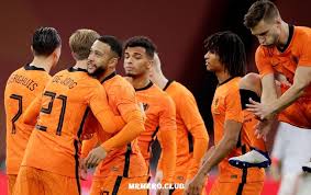 .الدنمارك إيطاليا ضد النمسا هولندا ضد التشيك بلجيكا ضد البرتغال كرواتيا ضد اسبانيا سويسرا ضد فرنسا إنجلترا ضد ألمانيا السويد ضد أوكرانيا pic.twitter.com/mo5vezwz5g. Ugzonqbslggt1m
