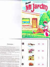 Una de sus puertas abre sobre la alcoba de ania. Libro Mi Jardin
