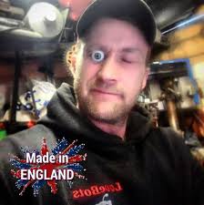 Adorable bee water feeder 🧡 Bee Water Cups ጉንሲስ Cup