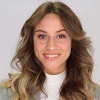 Grace Norris's Instagram, Twitter & Facebook