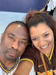 Dee Dee Washington (@DeeDecoc)