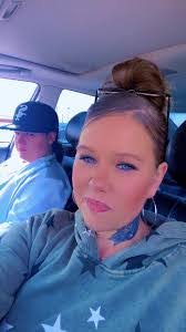 Kayla Dyson's Instagram, Twitter & Facebook