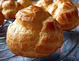 Des Bons Chou A La Creme Miam Recipes Food Bread Rolls Recipe