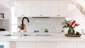 This stunning kitchen, shown on remodelista uses only a few colours and textures to create a gorgeously earthy look that is completely timeless. Home Trend Regrets Apartment Therapy