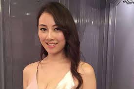 The winner was sandy lau and she competed at miss world 2010, but not miss chinese international 2010. è¢åæ40ä¸å«ç§å­èªçæåµå±å®å¹¶å¤§èåäº«è¿ç¨ å¨±ä¹æ°é»èµè®¯ å¨±ä¹ç½' é£å¤©å¨±ä¹ å¨±ä¹èµè®¯ æææ°é» é£å¤©å¨±ä¹ç½'
