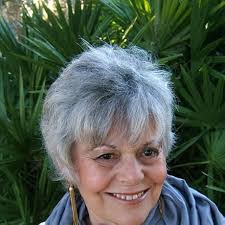 Spanish Phrasebook!: Over +1000 Spanish Language Phrases to Meet People,  Socialize & Find Your Way Around