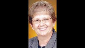 Bonnie Stauffer's Instagram, Twitter & Facebook