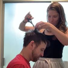 The easiest haircuts you can give yourself at home. Woman Gives Hilarious Haircut To Husband At Home Video Popsugar Beauty