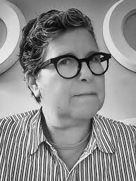 Anne Beecher's Instagram, Twitter & Facebook