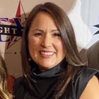 Lauren Spriggs's Instagram, Twitter & Facebook