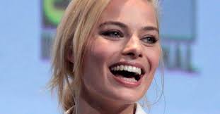 Best Margot Robbie Movies In 2020 Margot Robbie Movies Margot Robbie Robbie