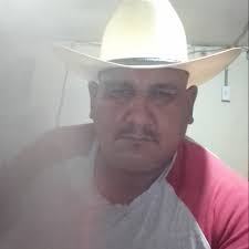 Como cirujano vascular periférico quiero hablarte acerca de la  insuficiencia venosa crónica y las várices, una enfermedad mucho más seria  de lo que la mayoría imagina. La imagen muestra una pierna con