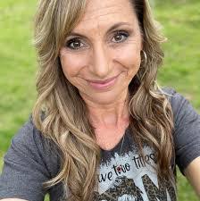 Hope Prather's Instagram, Twitter & Facebook