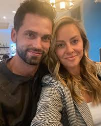 Jessica Batten's Instagram, Twitter & Facebook