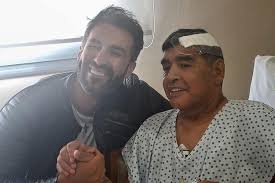 Последние твиты от vicente luque (@vicenteluquemma). Leopoldo Luque Maradona S Doctor Investigated Over Death News The Times