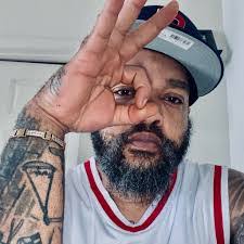 Kenny Littlejohn's Instagram, Twitter & Facebook