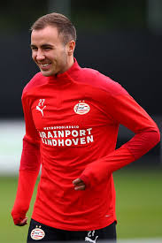 Check spelling or type a new query. Erholung Vorm Finale Jogis Jungs Im Yoga Modus Promiflash De