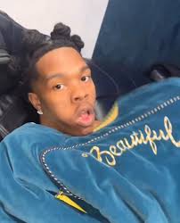 Lil Baby shows off his new hairstyle