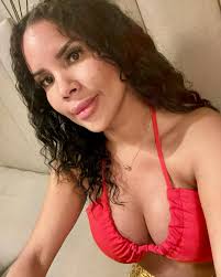 Eileen Mertz Martinez 🇨🇦🇨🇴 (@eileendonadooficial) • Instagram photos  and videos