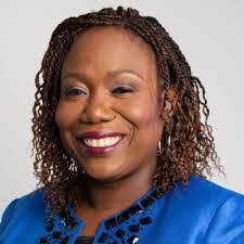 Sandra Passmore's Instagram, Twitter & Facebook