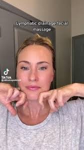 Cara Hardy's Instagram, Twitter & Facebook