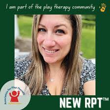 Carolyn Mcelroy's Instagram, Twitter & Facebook