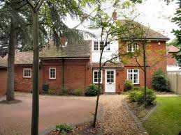 2 bedroom end of terrace house for sale. Property Valuation For Handford Cottage Handford Lane Yateley Hart Hampshire Gu46 6bt The Move Market