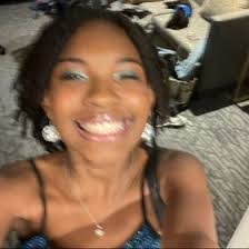 Alana Lewis's Instagram, Twitter & Facebook