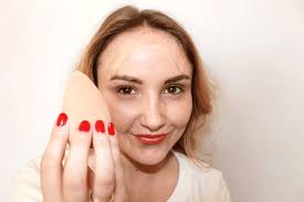 17 Tips You Need To Know If You Wear Foundation