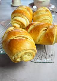 Viennoises Feuilletees Recette De Brioche Tourbillon Recette Recette Brioche Alimentation Brioche