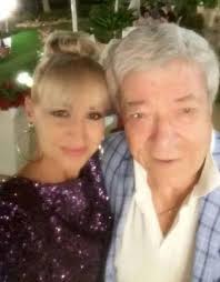 Simona florescu și ion dichiseanu au înființat o academie a talentelor, acolo unde așteaptă toți copiii să se înscrie. Simona Florescu AlÄƒturi De Fostul SoÈ› Ion Dichiseanu Voi V AÈ›i NÄƒscut Unul Pentru Altul Libertatea
