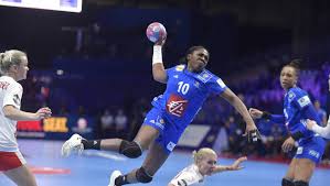 Retrouvez ici le programme tv de la compétition. Handball Tenante Du Titre L Equipe De France Deja Eliminee Du Mondial Apres Sa Defaite Face Au Danemark