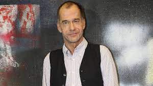 Rdl lindenstrasse gff companie de producție și apoi a depus plângere penală împotriva persoanei necunoscute. Georg Uecker Doppelte Schockdiagnose Und Suizidgedanken