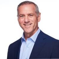 Leslie Tripp's Instagram, Twitter & Facebook